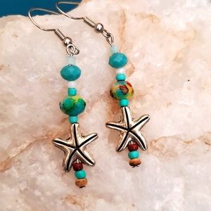 🍀Surfs up earrings!